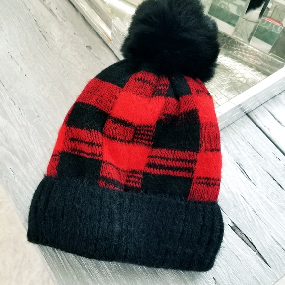 Plaid checkered fur lined beanie - Picture 2 of 4